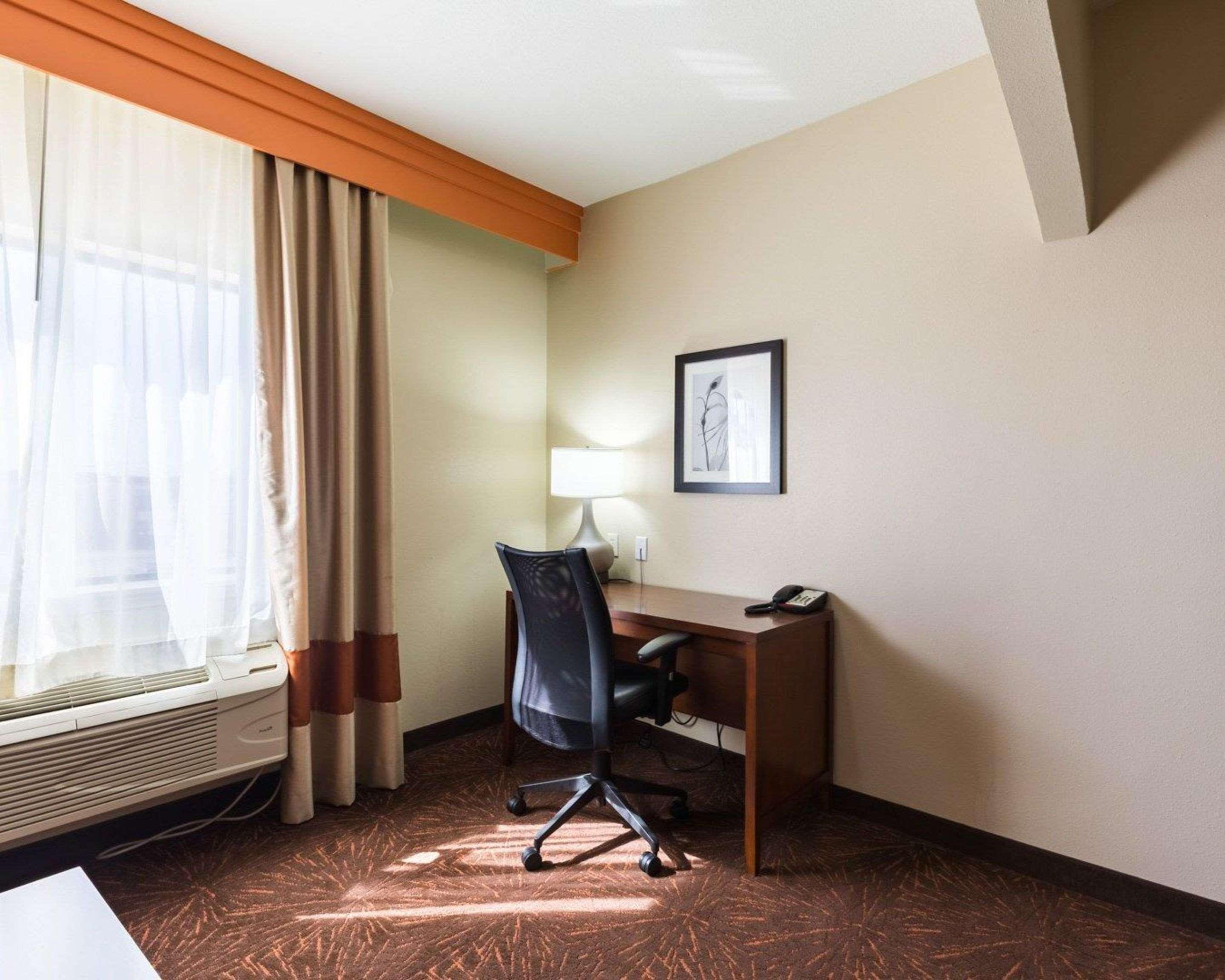 Econo Lodge Inn & Suites East Houston I-10 Kültér fotó