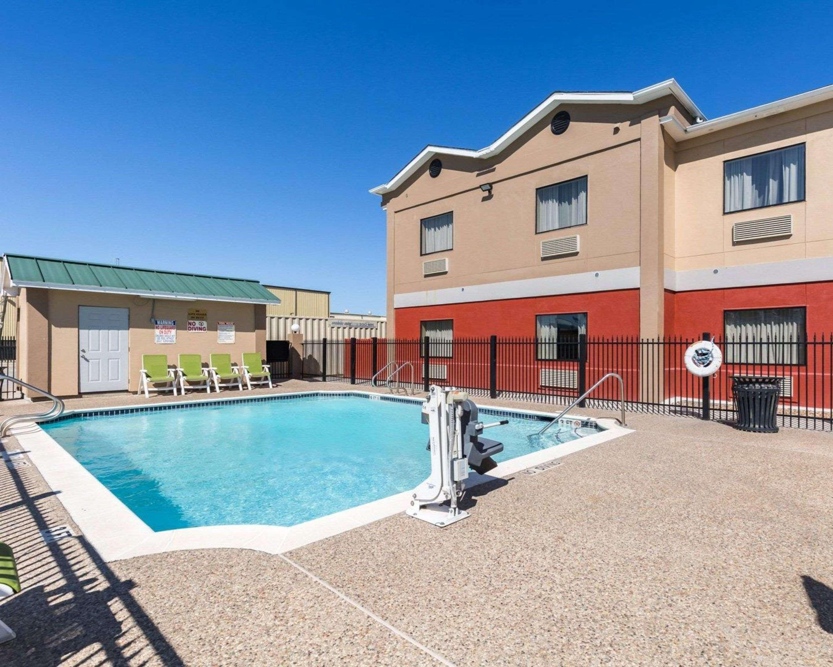 Econo Lodge Inn & Suites East Houston I-10 Kültér fotó