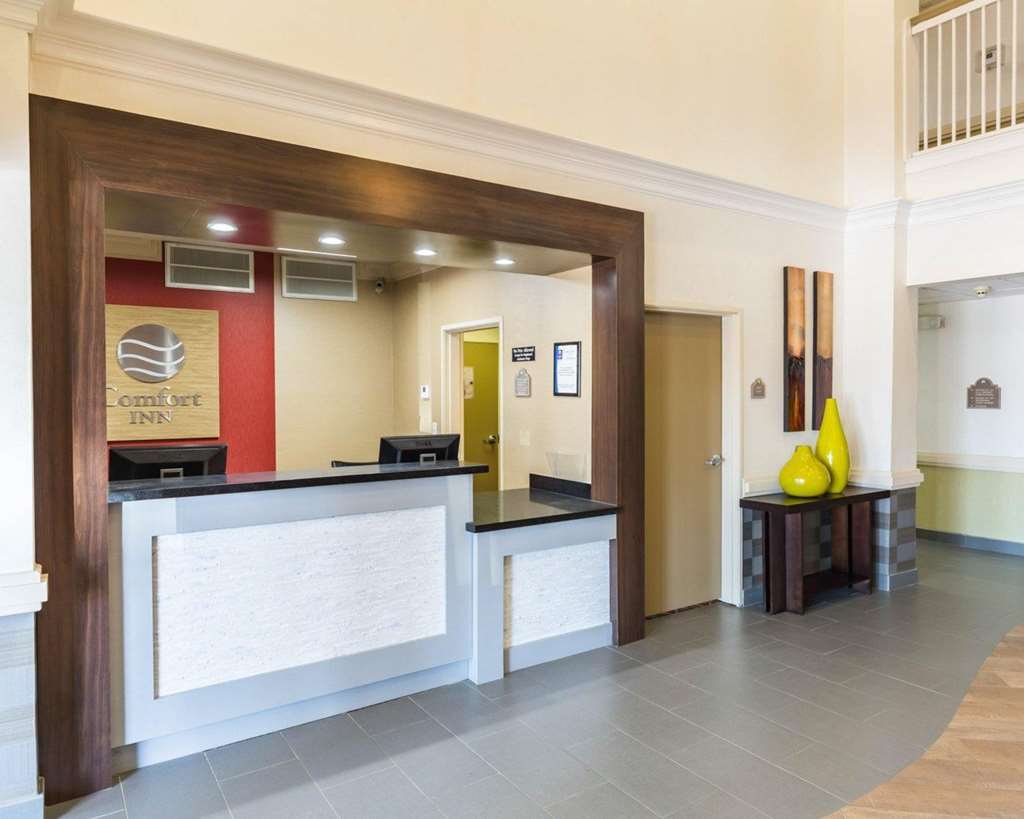 Econo Lodge Inn & Suites East Houston I-10 Beltér fotó